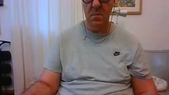 ANONIMO7735 Webcam show