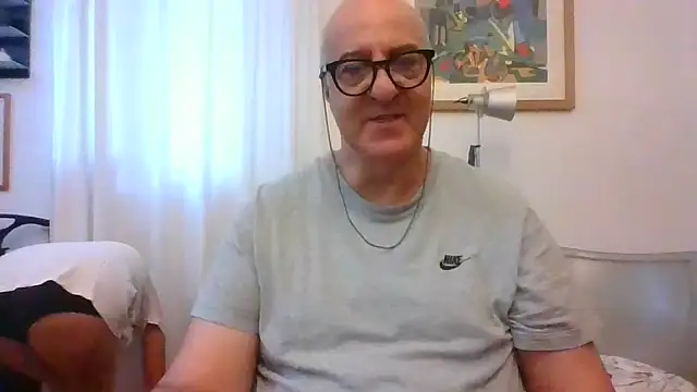 ANONIMO7735 Pertunjukan Webcam