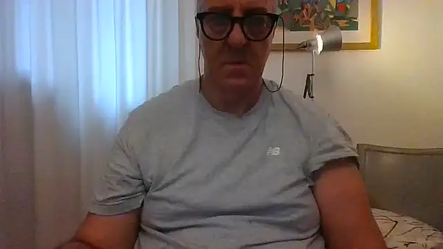 ANONIMO7735 Show Webcam