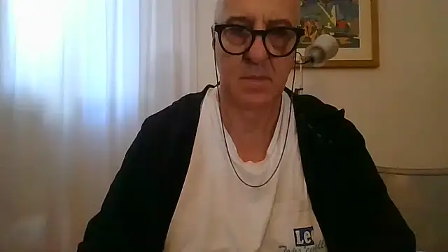 عرض كام ANONIMO7735