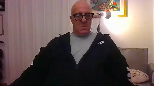 Show modela ANONIMO7735 na web-kameri