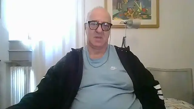 ANONIMO7735n Webbikameraesitys