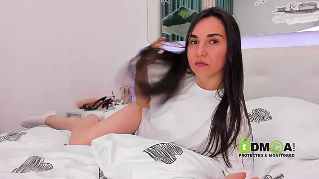 SonyaParadise's Live XXX Chat
