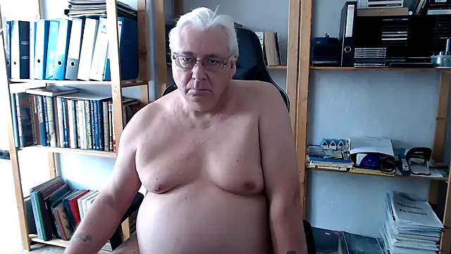 SchwanzhureXXL Webcam Show