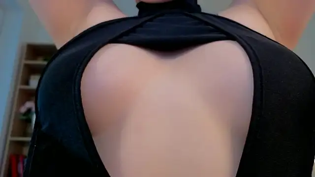 دردشة MilenaSaint الجنسية المباشرة