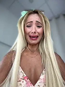 Živý XXX chat adya-aly