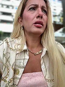 adya-aly Webcam-Show