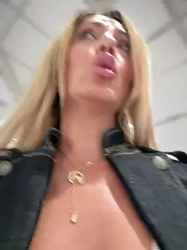 Chat XXX Live adya-aly