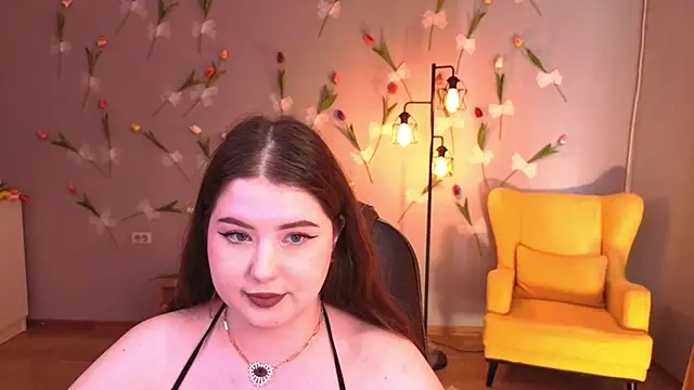 PixelGoddess Adlı Modelin Canlı XXX Sohbeti