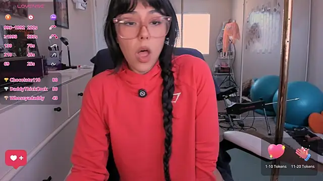 Evie-Luna Show in webcam