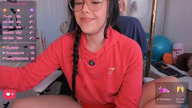 Evie-Luna Show in webcam