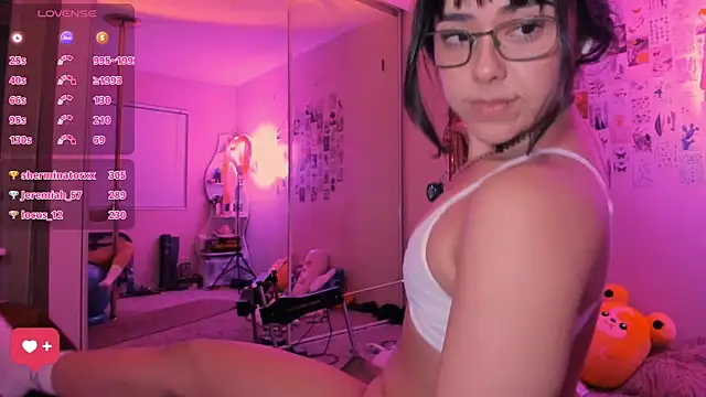 Pertunjukan Kamera Web Evie-Luna