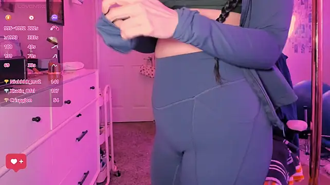 Evie-Luna Show in webcam