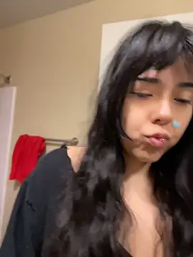 Pertunjukan Kamera Web Evie-Luna