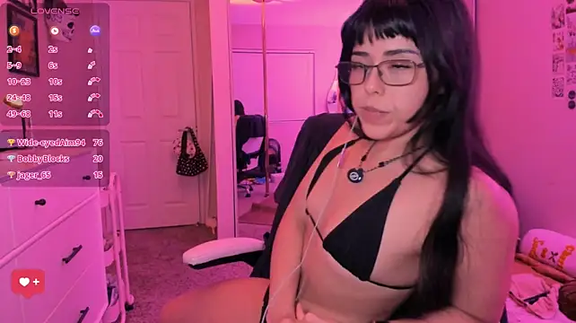 Evie-Luna's Webcam Show
