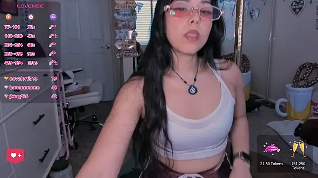 Evie-Luna's Webcam Show