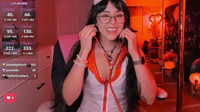 Evie-Luna Pertunjukan Webcam