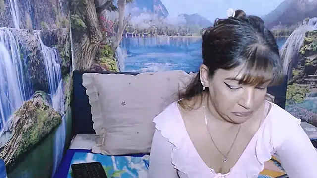 indianaqua 即時 XXX 聊天