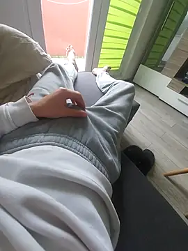 MlodyDresn Webbikameraesitys