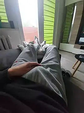MlodyDres Pertunjukan Webcam