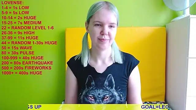 Ultra_Meow Live chatroom