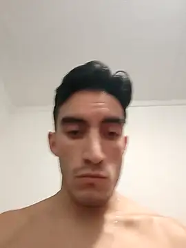 TommyMomentum's Webcam Show