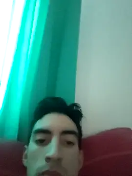 TommyMomentum Show in webcam
