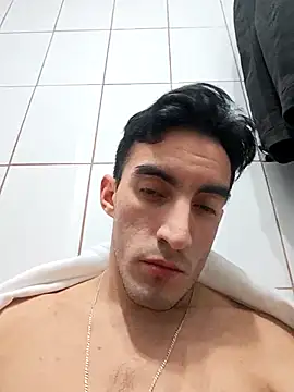 TommyMomentum's Webcam Show