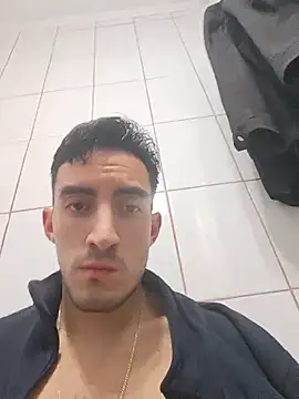 TommyMomentum Webcam Show