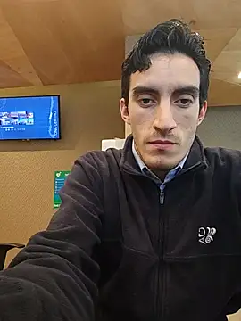 TommyMomentum Webcam show