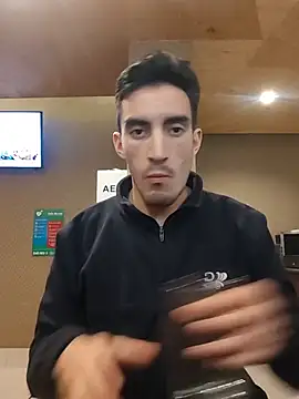 TommyMomentum's Webcam Show