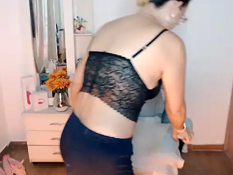 BOREAL_MOON Live chatroom