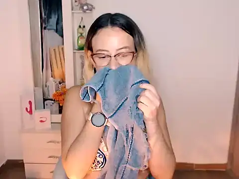 BOREAL_MOON Chat XXX in diretta