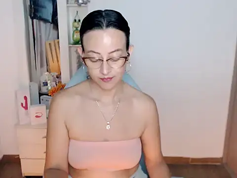 BOREAL_MOON's Live XXX Chat