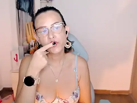 BOREAL_MOON's Live XXX Chat