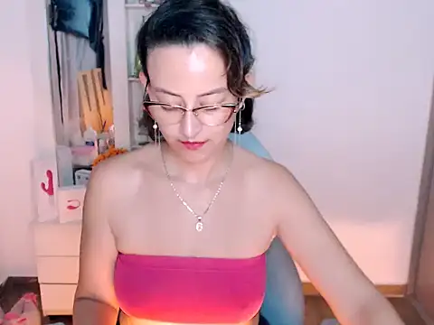 BOREAL_MOON's Live XXX Chat