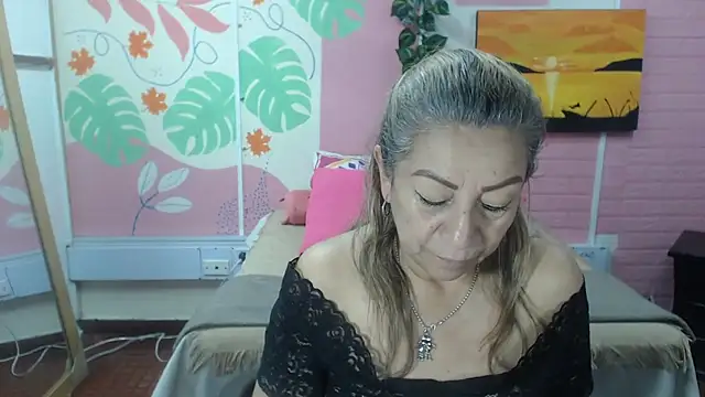ZAMANTHA Adlı Modelin Canlı XXX Sohbeti