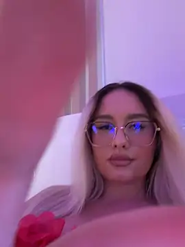 XXX chat uživo modela mollyxxx