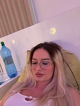 Chat +18 de mollyxxx ao vivo