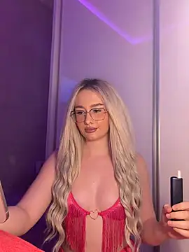 mollyxxx Adlı Modelin Canlı XXX Sohbeti