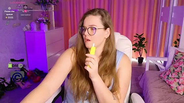 KellyKleine Adlı Modelin Web Kamerası Şovu