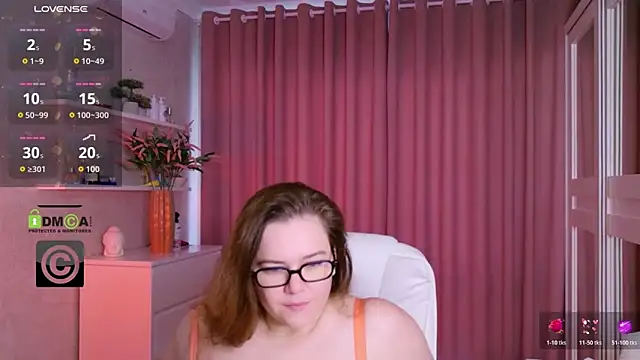 צ'אט XXX בשידור חי של KellyKleine