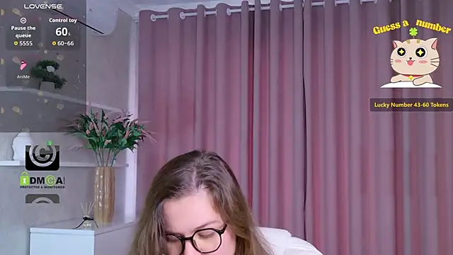 Chat +18 de KellyKleine ao vivo