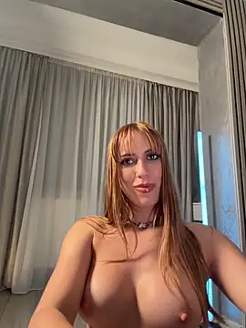 Chatroom XXX en direct de LunaAlya