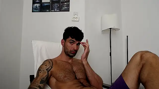 Verycutex Show in webcam