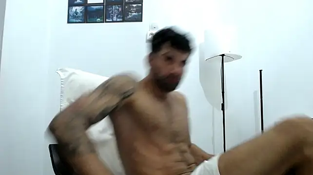 Show modela Verycutex na web-kameri