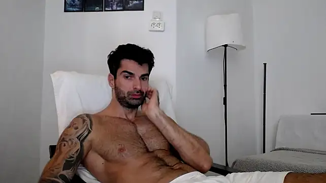 Show modela Verycutex na web-kameri