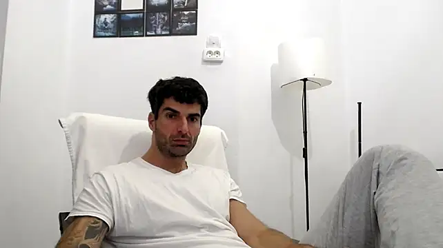 Verycutex webkamerás műsora