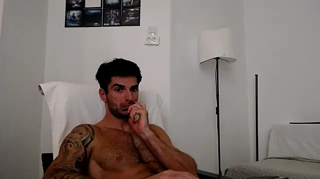 Show modela Verycutex na web-kameri