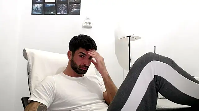 Verycutex webcam show